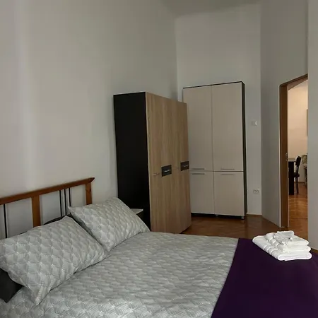 Ultra Apartman